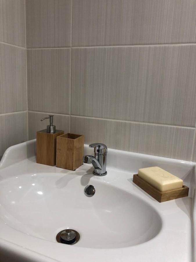Studio De 35M2 Au Centre De Cusset Dış mekan fotoğraf